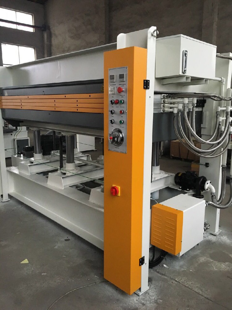 貼面熱壓機工作時的標準介紹